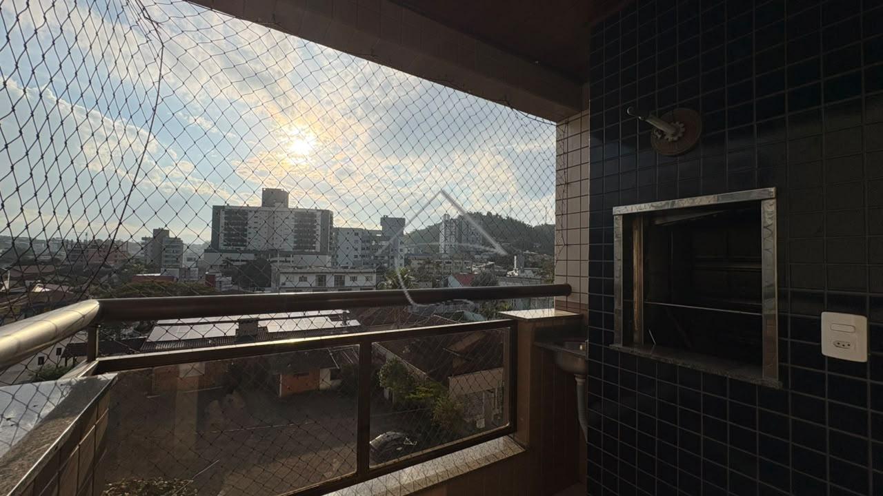 APARTAMENTO COM SUÍTE MAIS UM DORMITÓRIO NO CENTRO PARA LOCAÇÃ...