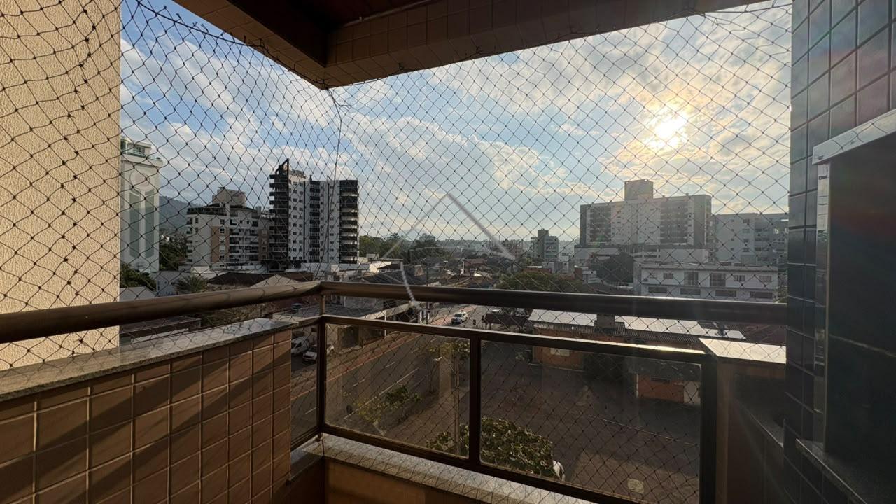 APARTAMENTO COM SUÍTE MAIS UM DORMITÓRIO NO CENTRO PARA LOCAÇÃ...