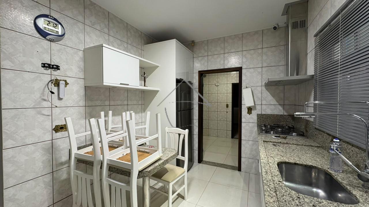 CASA TÉRREA SEMIMOBILIADA PARA LOCAÇÃO NA BARRA DO RIO CERRO -...
