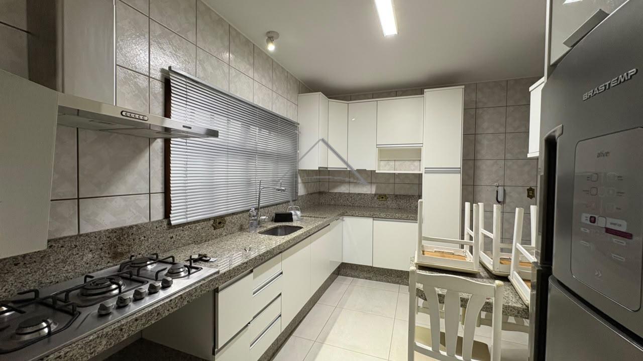 CASA TÉRREA SEMIMOBILIADA PARA LOCAÇÃO NA BARRA DO RIO CERRO -...