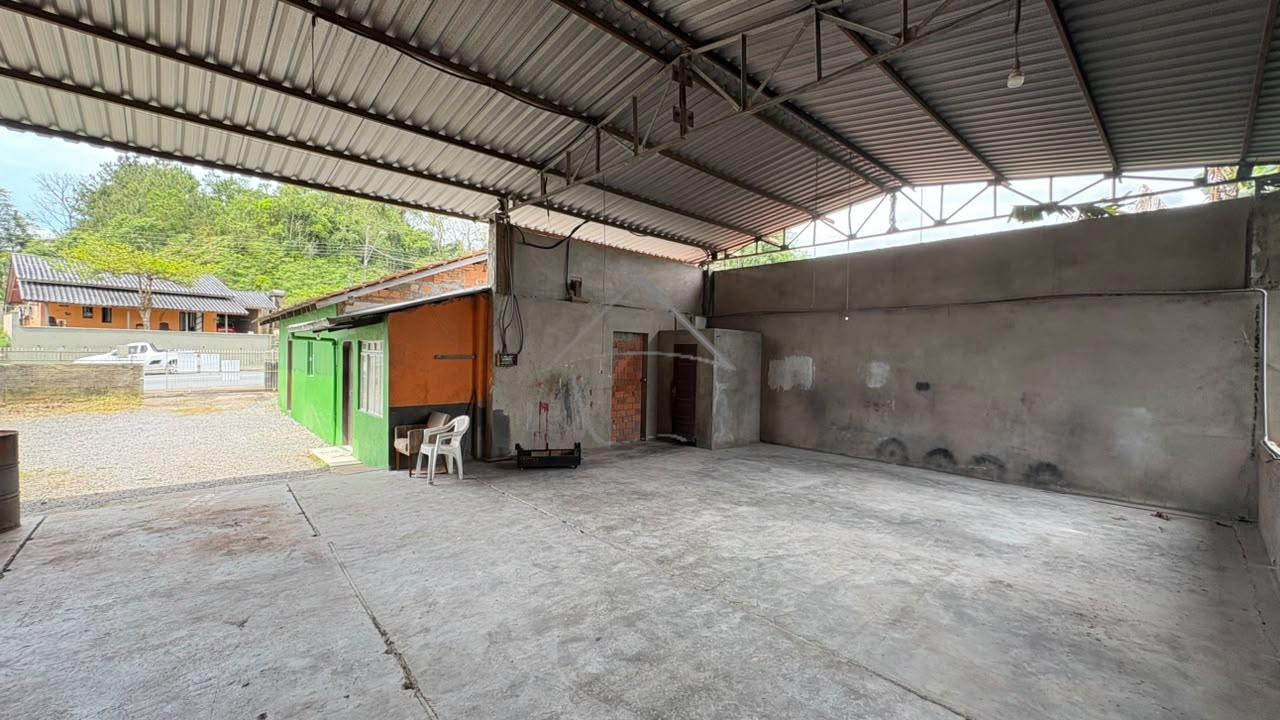 CASA COM GALPÃO disponível para venda no bairro São Luis - Jar...