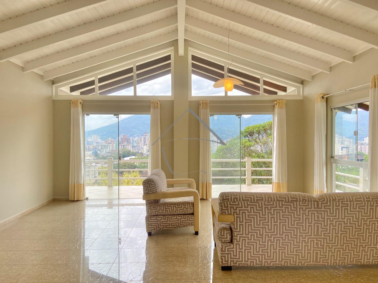 Casa com 4 dormitórios VILA NOVA, JARAGUA DO SUL - SC