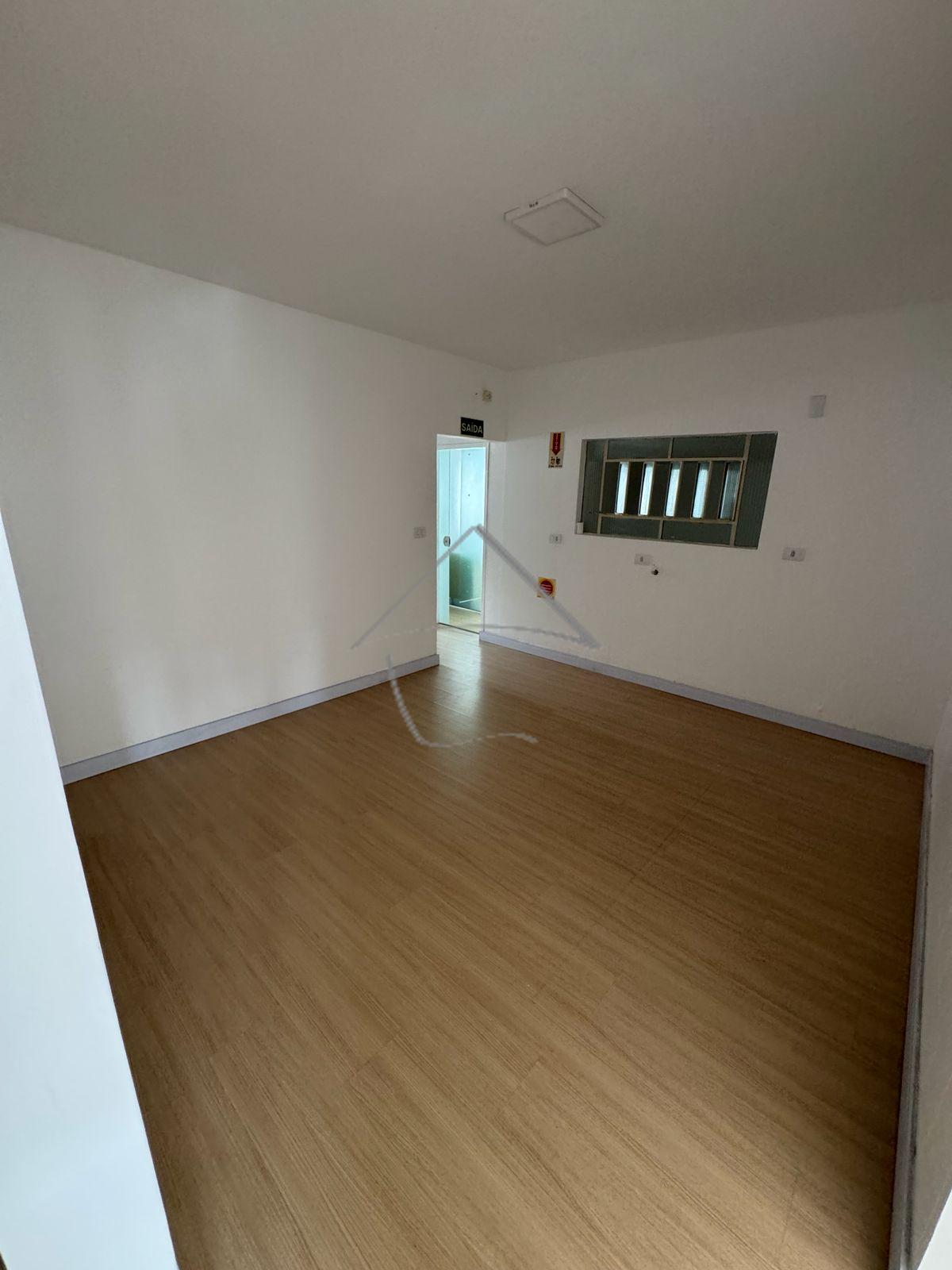 Casa com 5 salas para locação COMERCIAL, CENTRO, JARAGUA DO SU...
