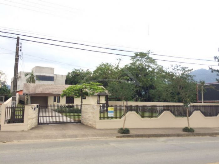 Casa com 4 dormitórios para locação, RAU, JARAGUA DO SUL - SC