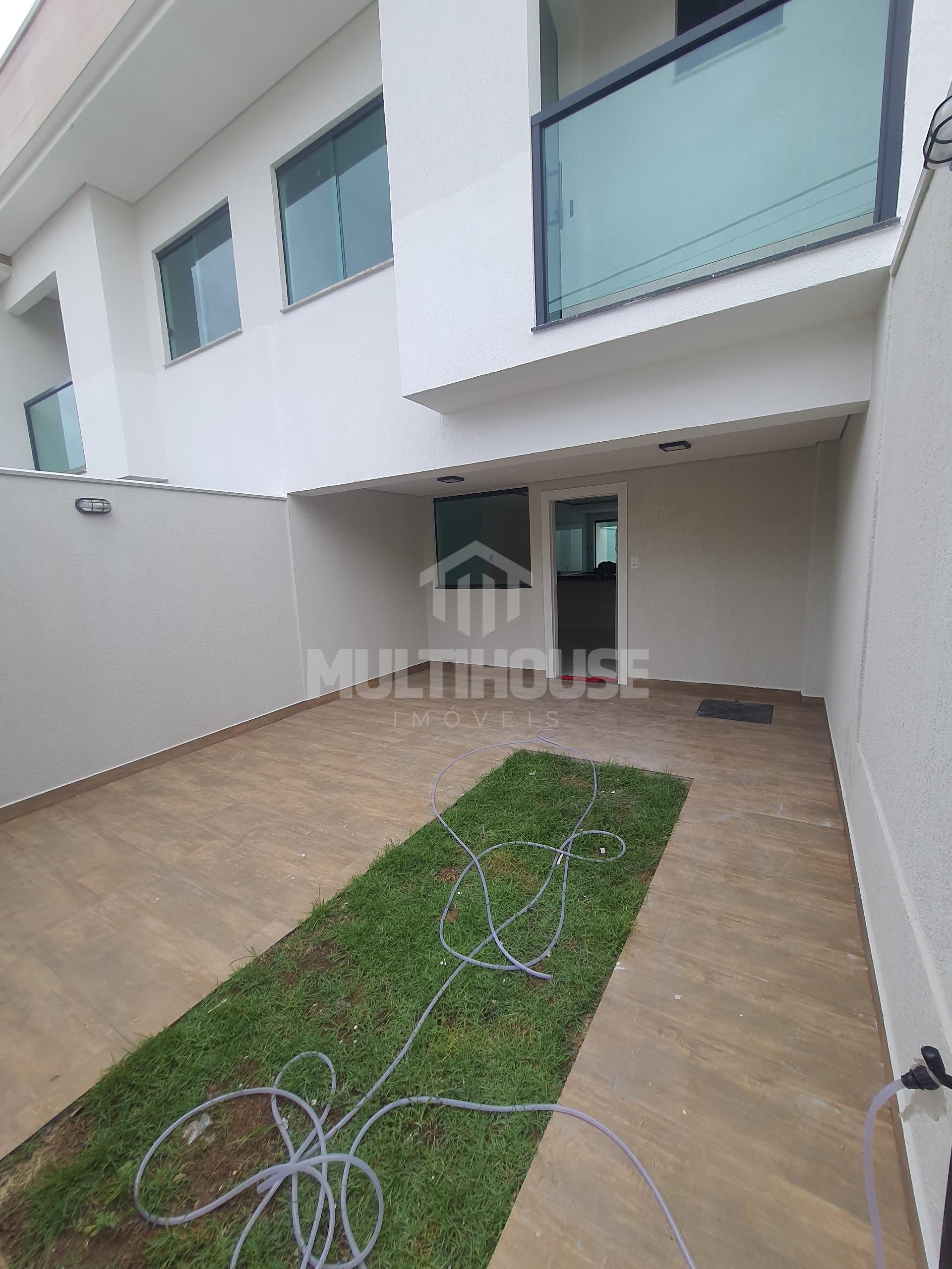 Excelente casa 03 quartos 01 suíte - Jardim Leblon - Belo Hori...