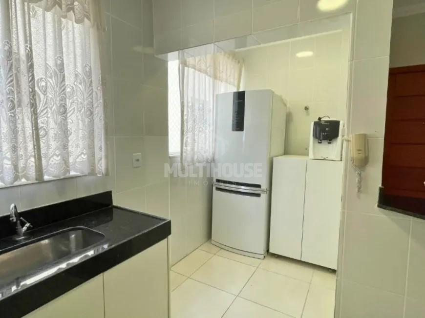 Apartamento para alugar com 3 quartos, 140m² - Foto 7