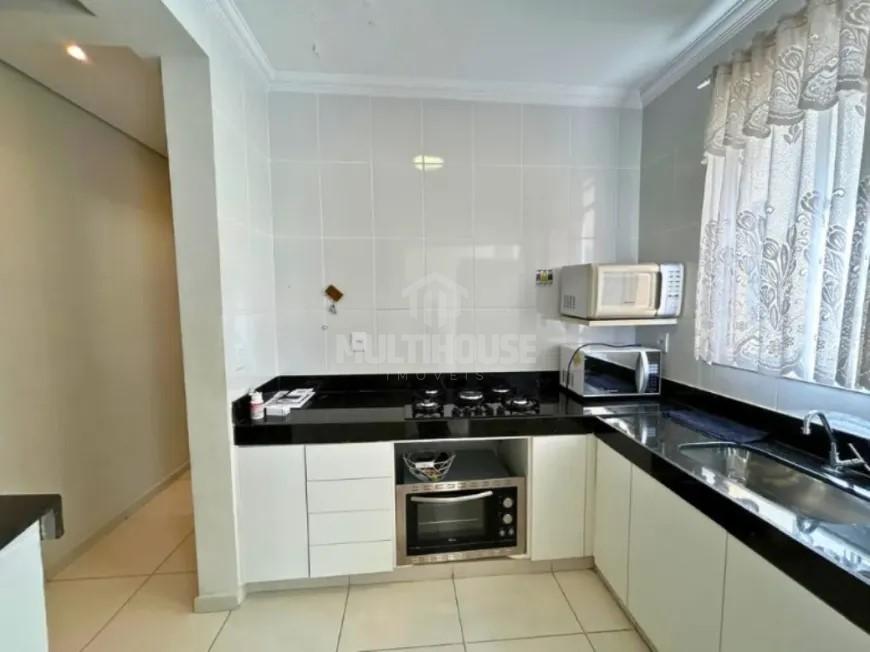 Apartamento para alugar com 3 quartos, 140m² - Foto 8