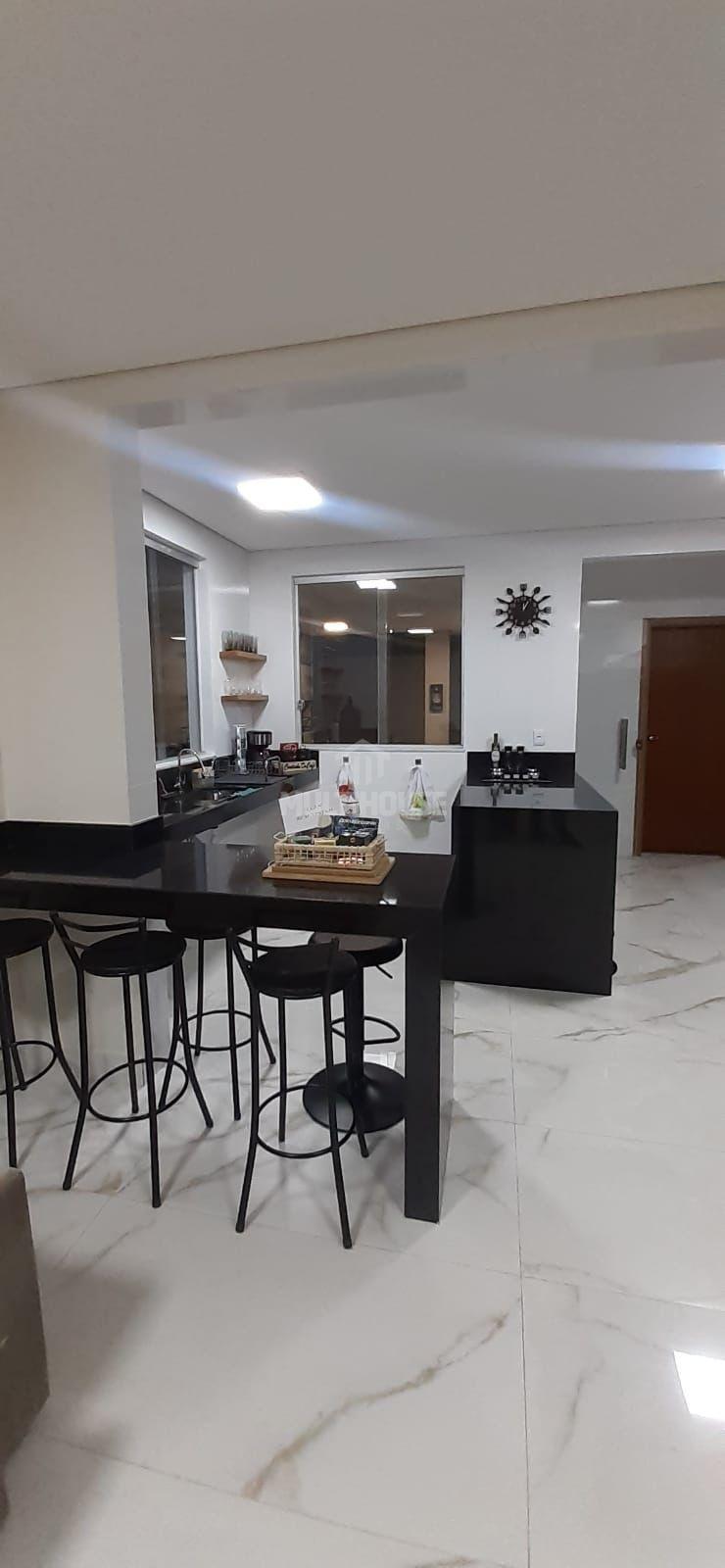 Casa para alugar com 3 quartos, 164m² - Foto 12