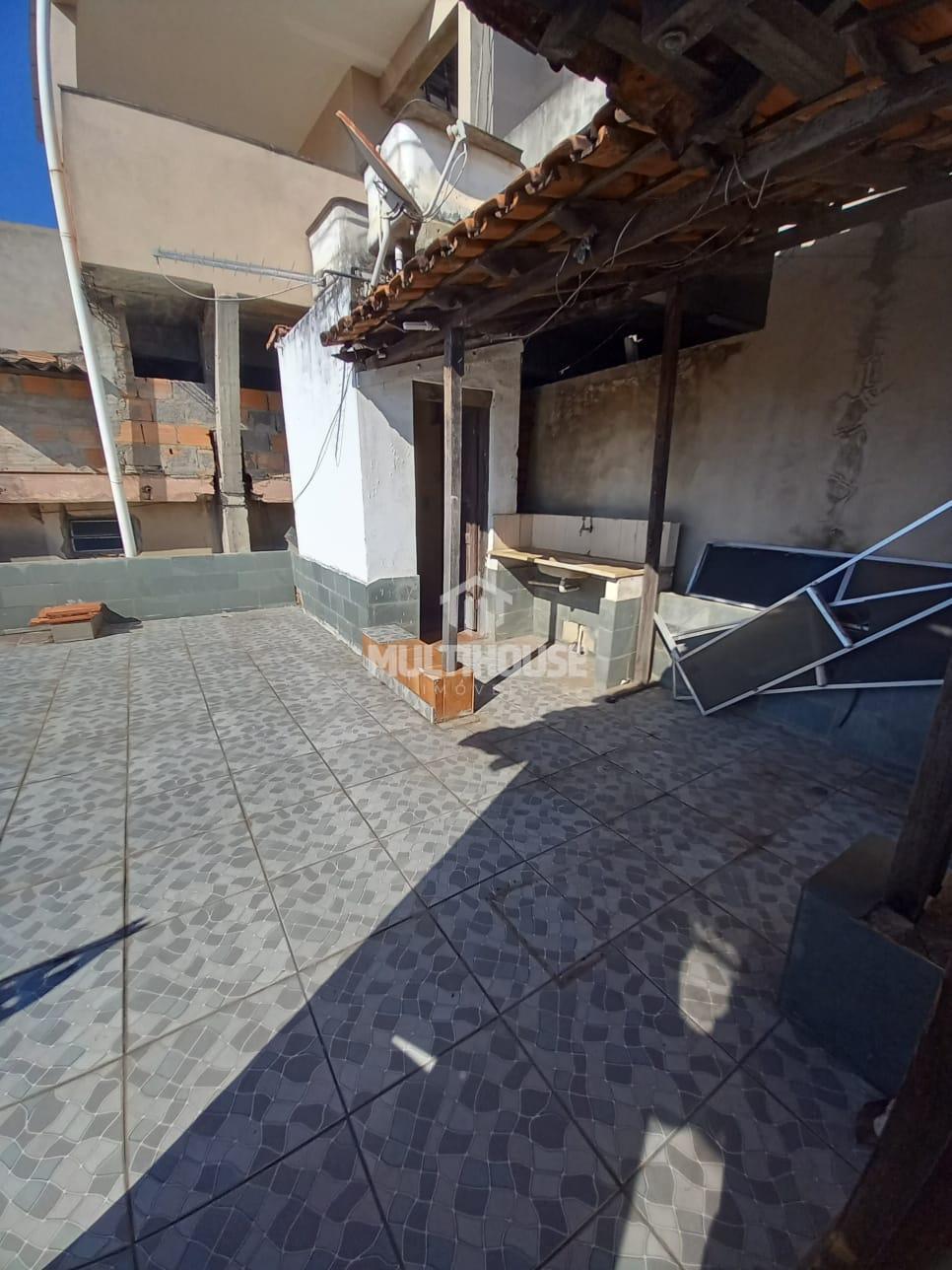 Casa para alugar com 3 quartos, 145m² - Foto 2