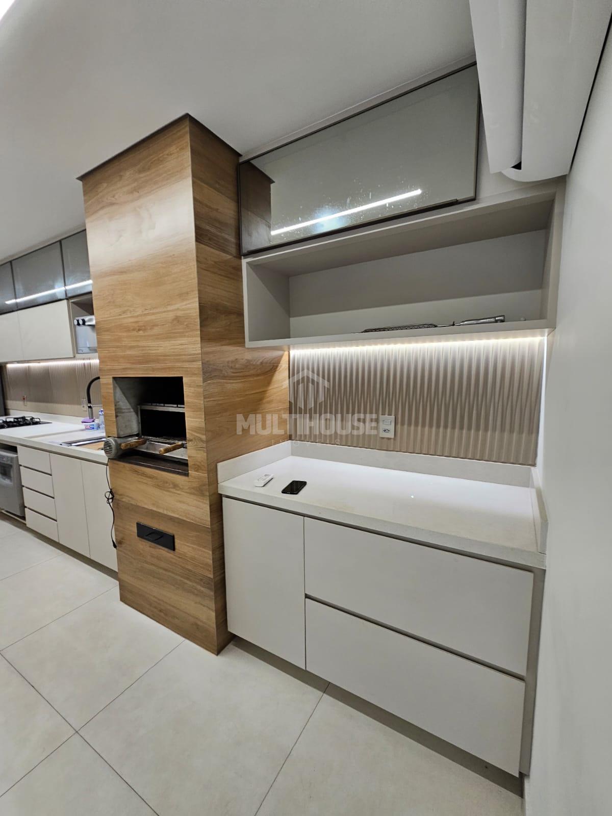 Apartamento para alugar com 3 quartos, 150m² - Foto 9
