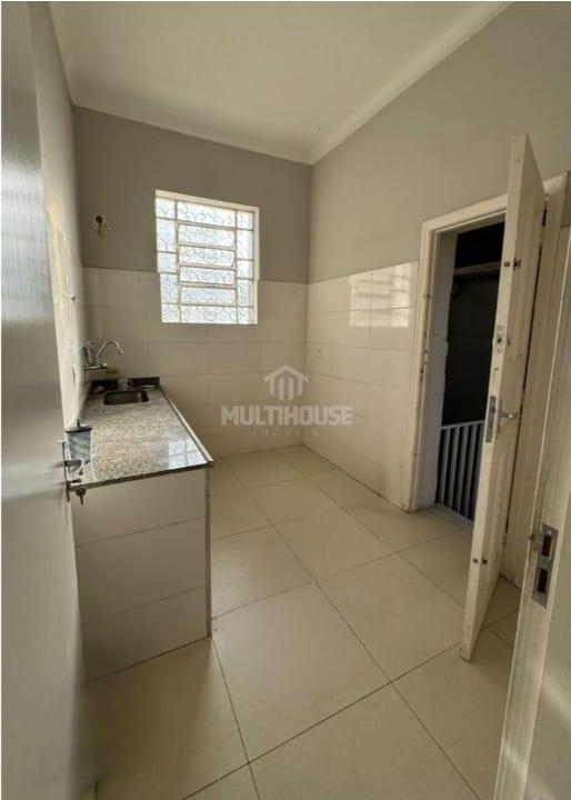 Casa para alugar com 4 quartos, 152m² - Foto 12