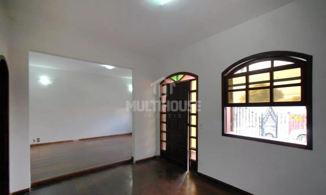 Casa para alugar com 4 quartos, 350m² - Foto 11