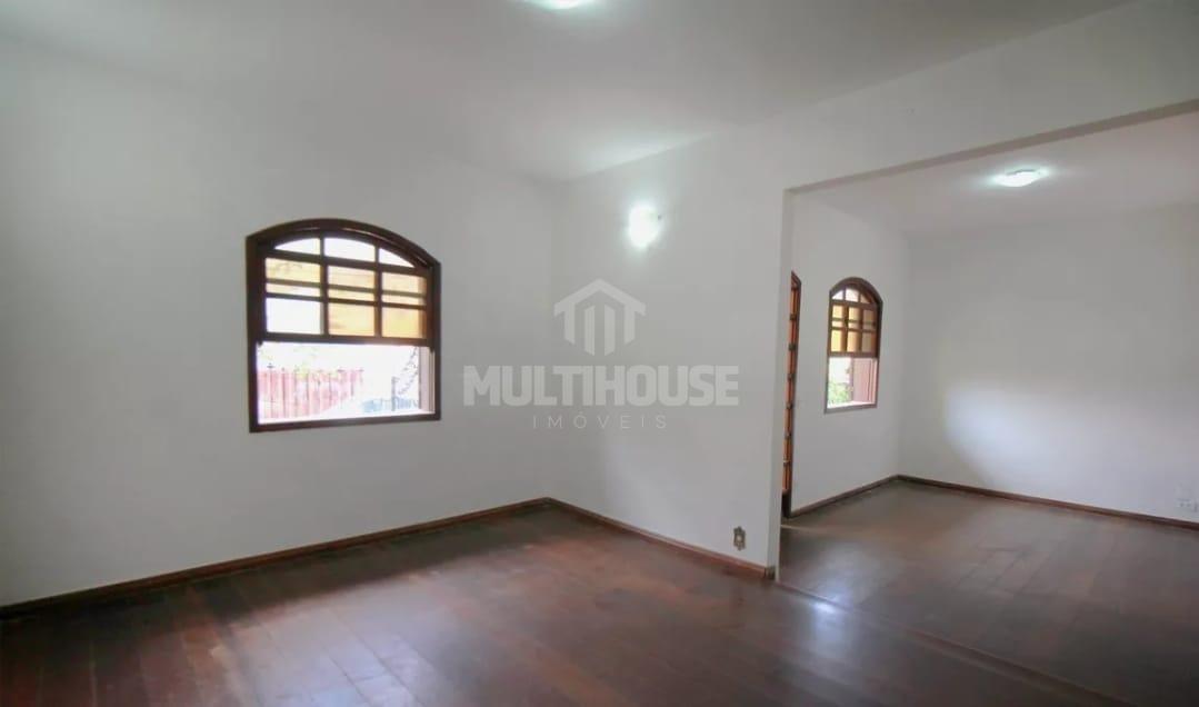 Casa para alugar com 4 quartos, 350m² - Foto 12