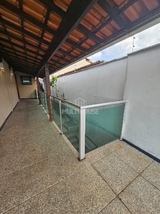 Casa para alugar com 3 quartos, 200m² - Foto 23