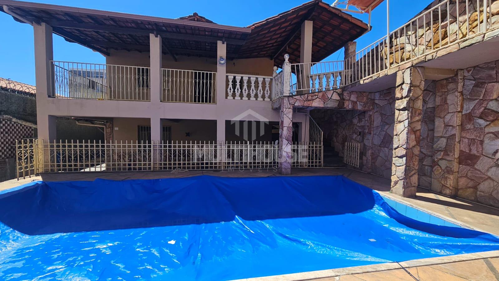 Casa, 4 quartos, 382 m² - Foto 1