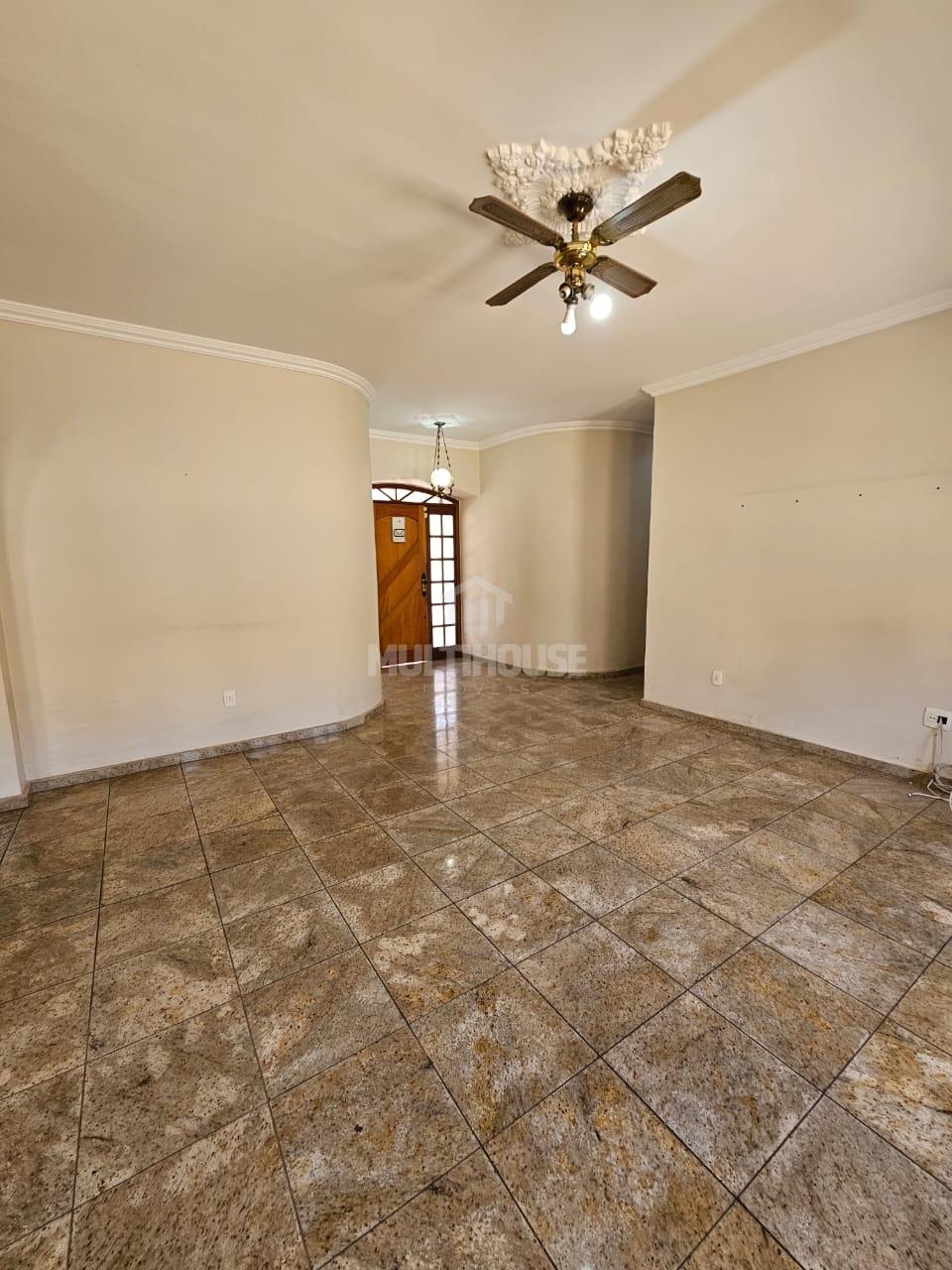 Casa, 3 quartos, 208 m² - Foto 4