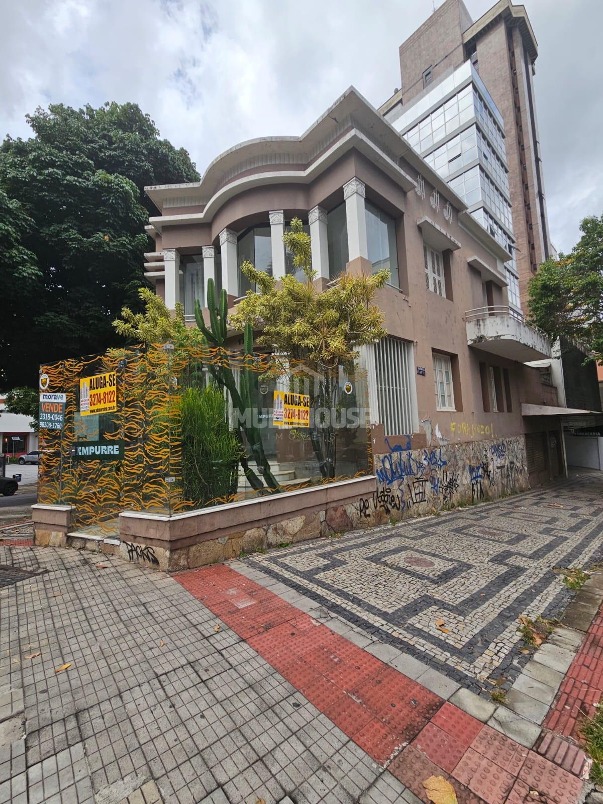 Casa, 4 quartos, 2690 m² - Foto 1