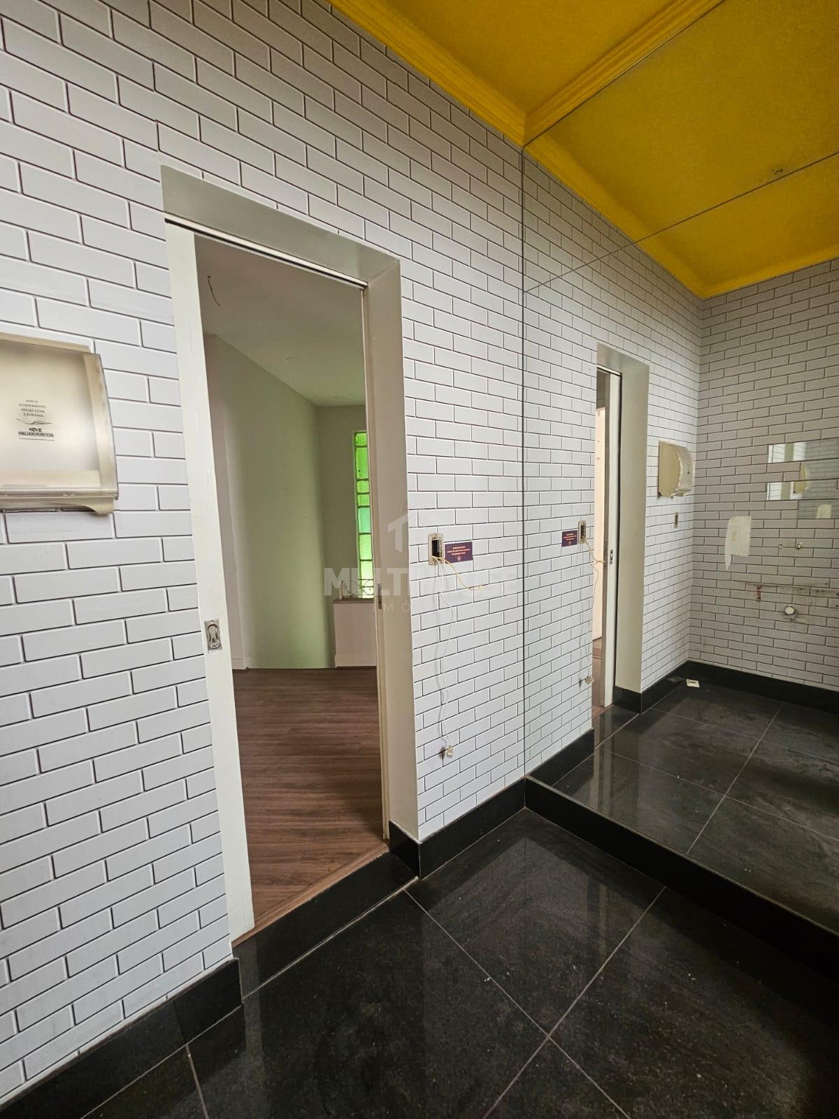 Casa, 4 quartos, 2690 m² - Foto 33