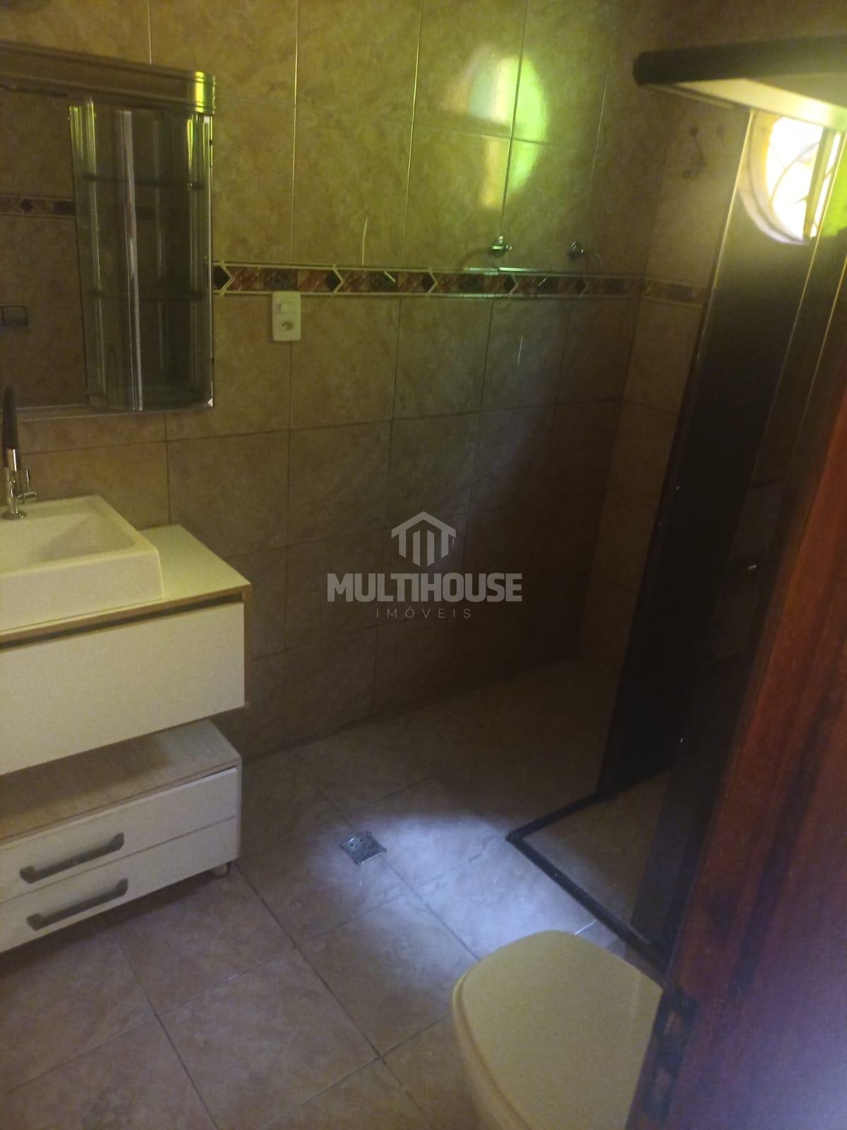 Casa com 149m  3 quartos  1 suíte , 4 vagas no bairro Rio Bran...