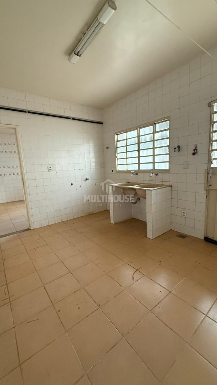 Casa, 4 quartos, 400 m² - Foto 32