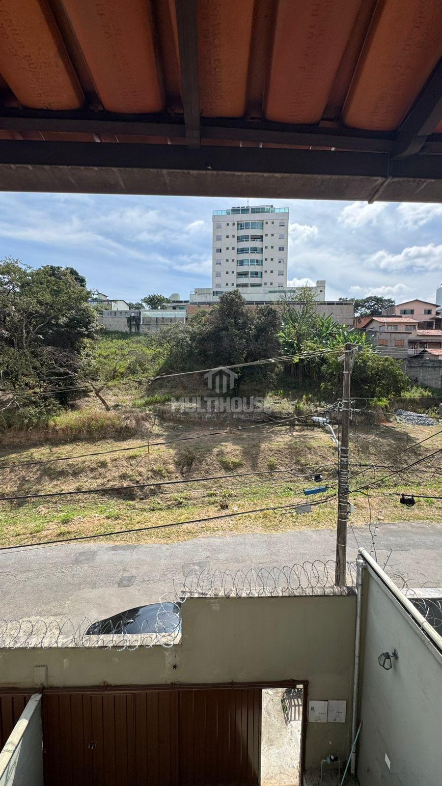 Casa, 4 quartos, 180 m² - Foto 2