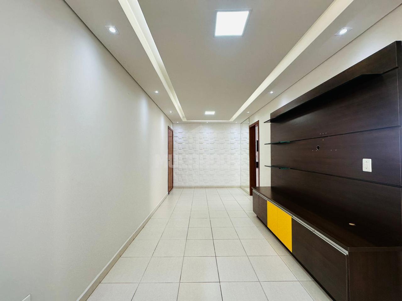Apartamento com 2 Quartos, 1 vaga de 55m² para alugar no bairr...