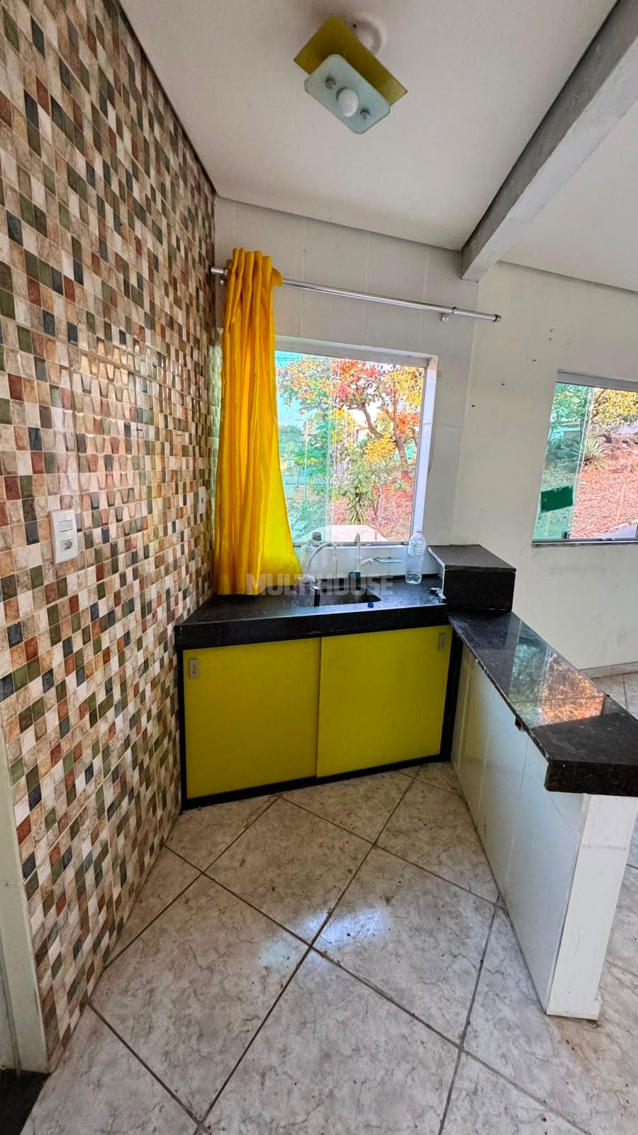 Casa, 2 quartos, 130 m² - Foto 1