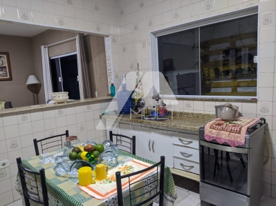 Sobrado a venda no Nova Esperança, ótima localização em JACARE...