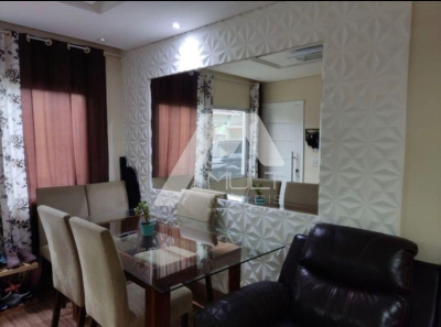 Linda casa em condomínio á venda no Cidade Salvador em Jacareí-SP