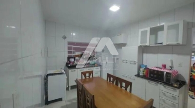 Linda Casa de 3 dormitórios á venda no Interlagos em São José ...