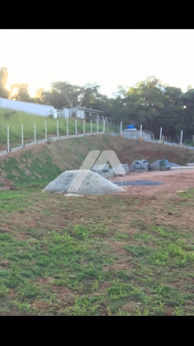 Excelente terreno de 1.000 mts no Bairro Maracatú em Guararema SP