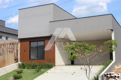 Linda casa térrea à venda no Condomínio residencial VIVVA - Ja...