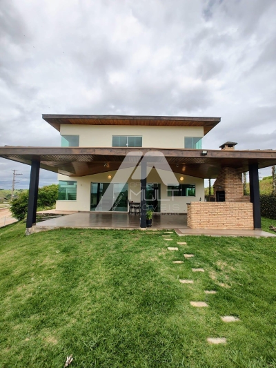 Excelente casa em condomínio Vale dos Lagos em Jacareí SP