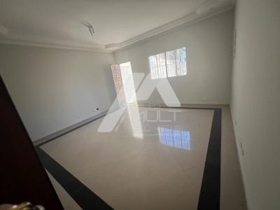Sobrado com 3 dormitórios a  venda , Centro, JACAREI - SP