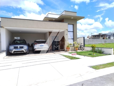 Luxuosa Casa térrea no Condomínio Malibu - Caçapava - SP.