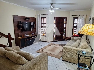 Sobrado à venda, Altos de Santana II, JACAREI - SP