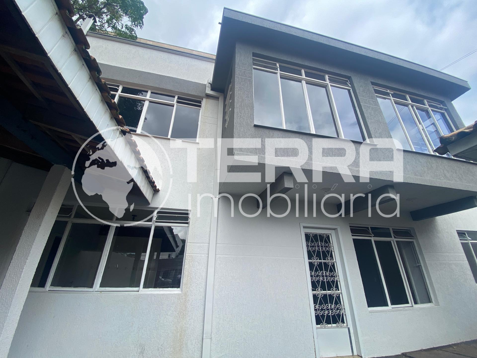 SOBRADO PARA VENDA PROXIMO AO SUPERPO HIPER
