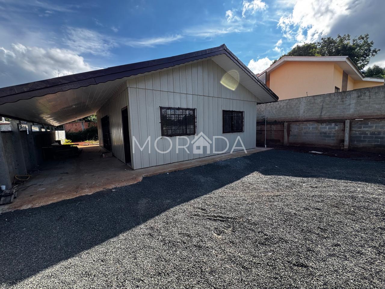Casa para venda com espa?o externo amplo no bairro S?o Sebasti?