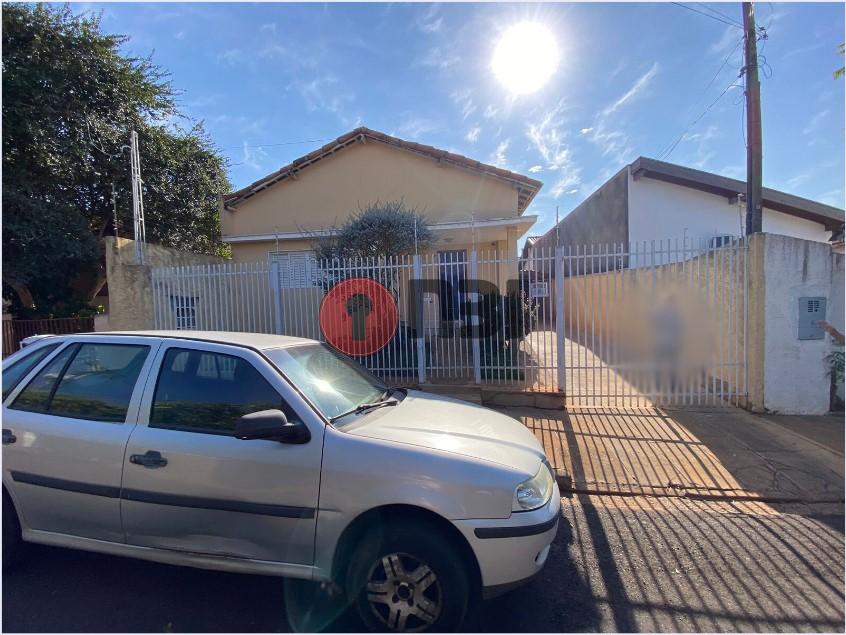 Casa com 3 quartos à venda, 159m² — foto 2 de 26