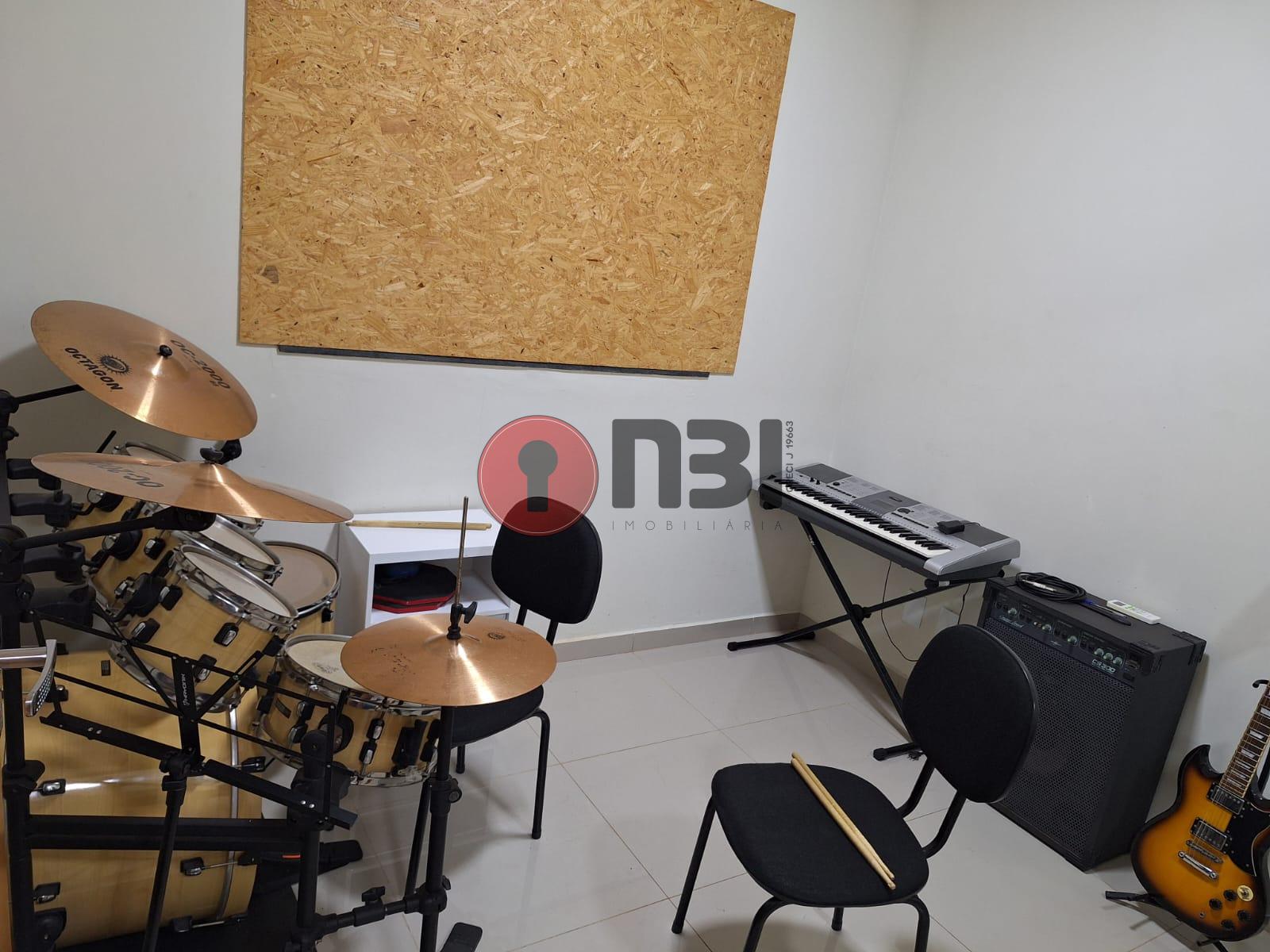 Imóvel Comercial  à venda, 250m² — foto 7 de 38