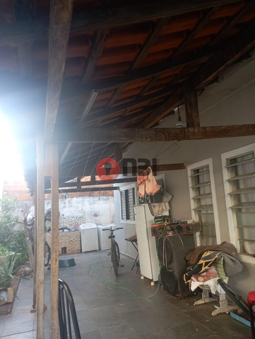 Casa com 3 quartos à venda, 140m² — foto 1 de 13