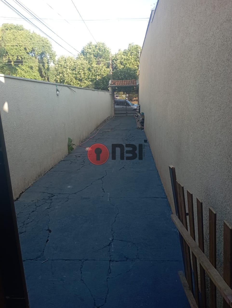 Casa com 3 quartos à venda, 140m² — foto 2 de 13