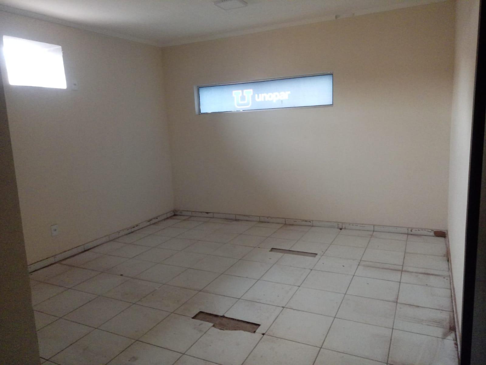 Galpão / Depósito / Armazém  para aluguel, 248m² — foto 9 de 30