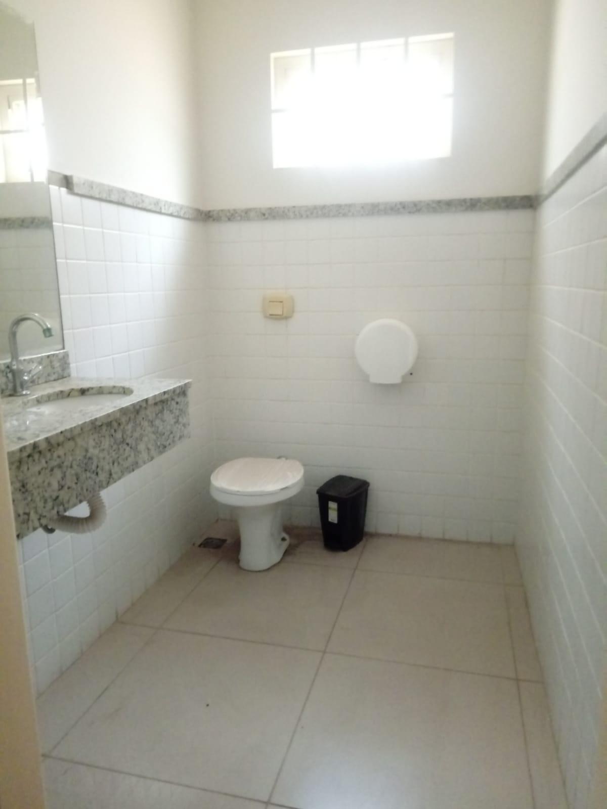 Galpão / Depósito / Armazém  para aluguel, 248m² — foto 29 de 30