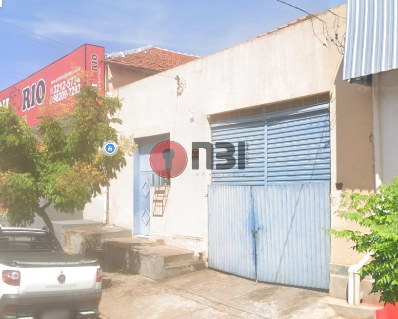 Galpão / Depósito / Armazém  para aluguel, 300m² — foto 2 de 5