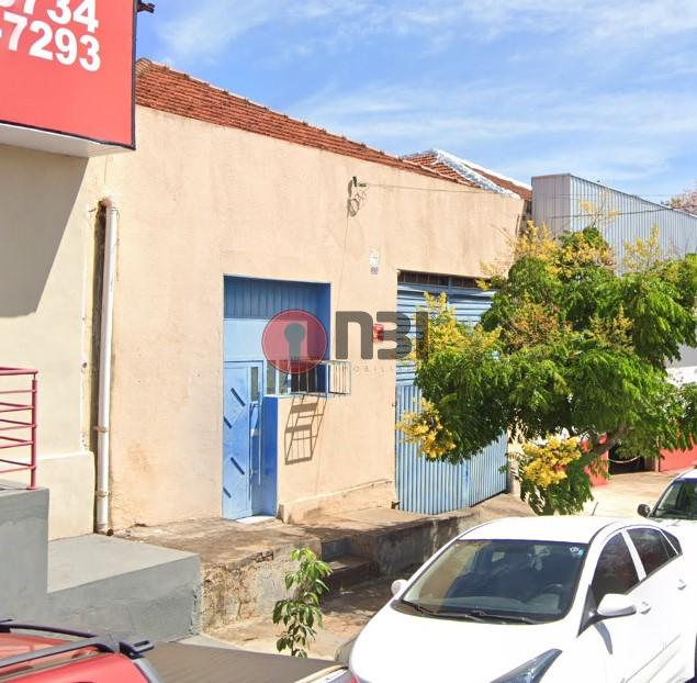 Galpão / Depósito / Armazém  para aluguel, 300m² — foto 3 de 5
