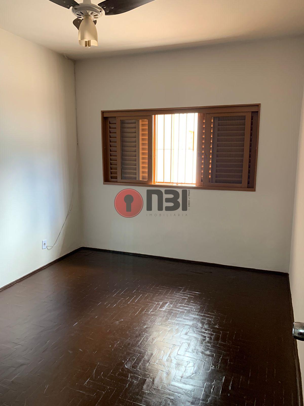 Casa com 2 quartos à venda, 300m² — foto 17 de 36