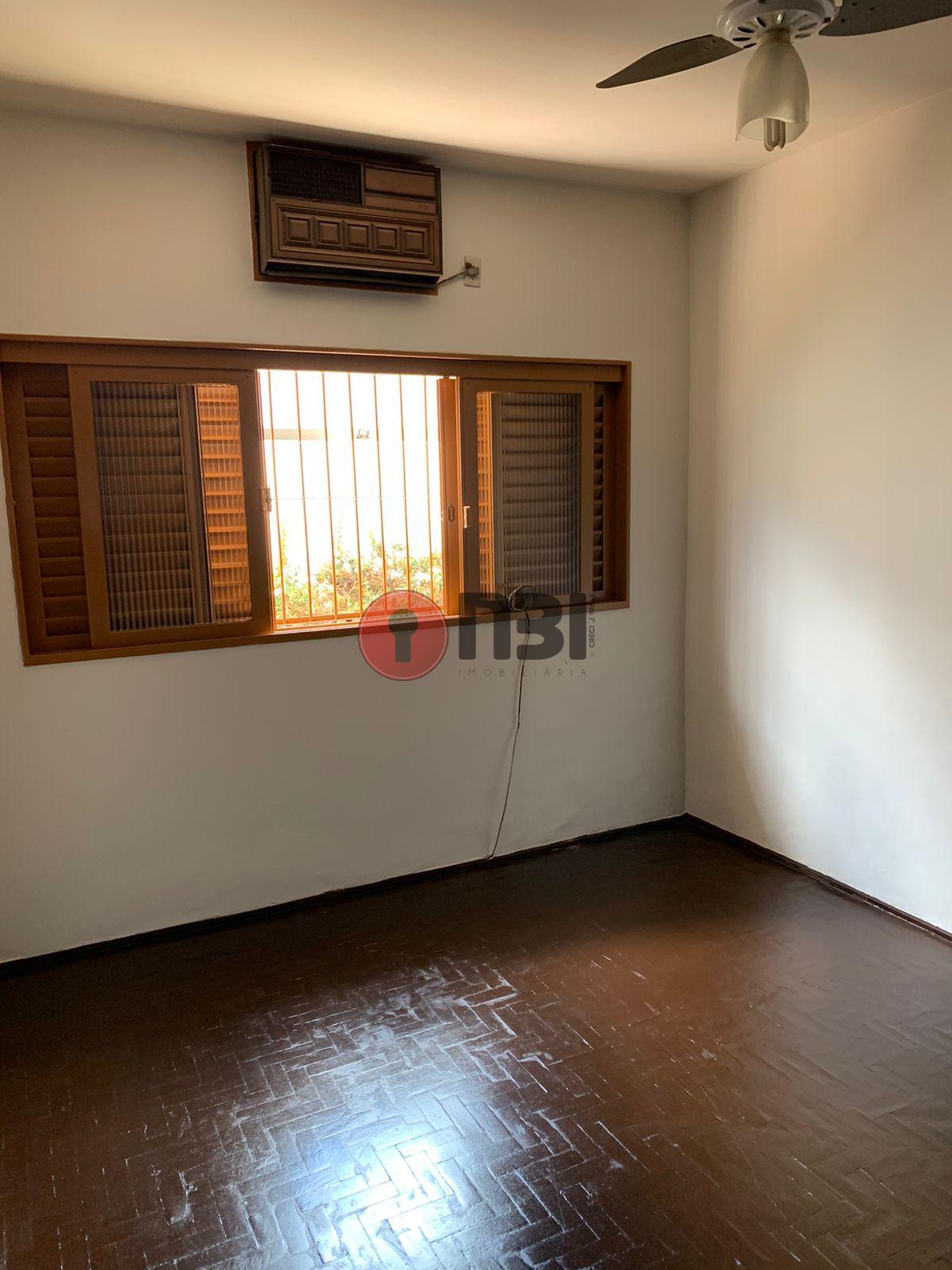Casa com 2 quartos à venda, 300m² — foto 18 de 36