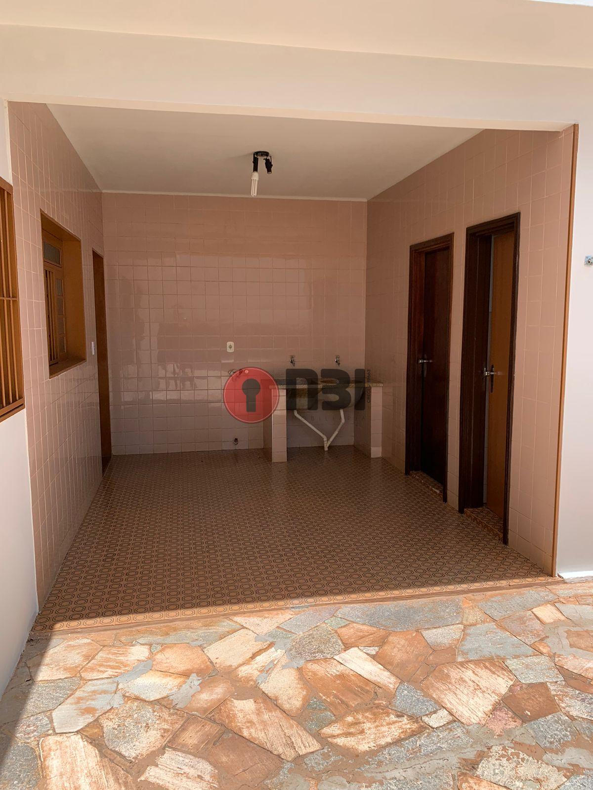 Casa com 2 quartos à venda, 300m² — foto 32 de 36