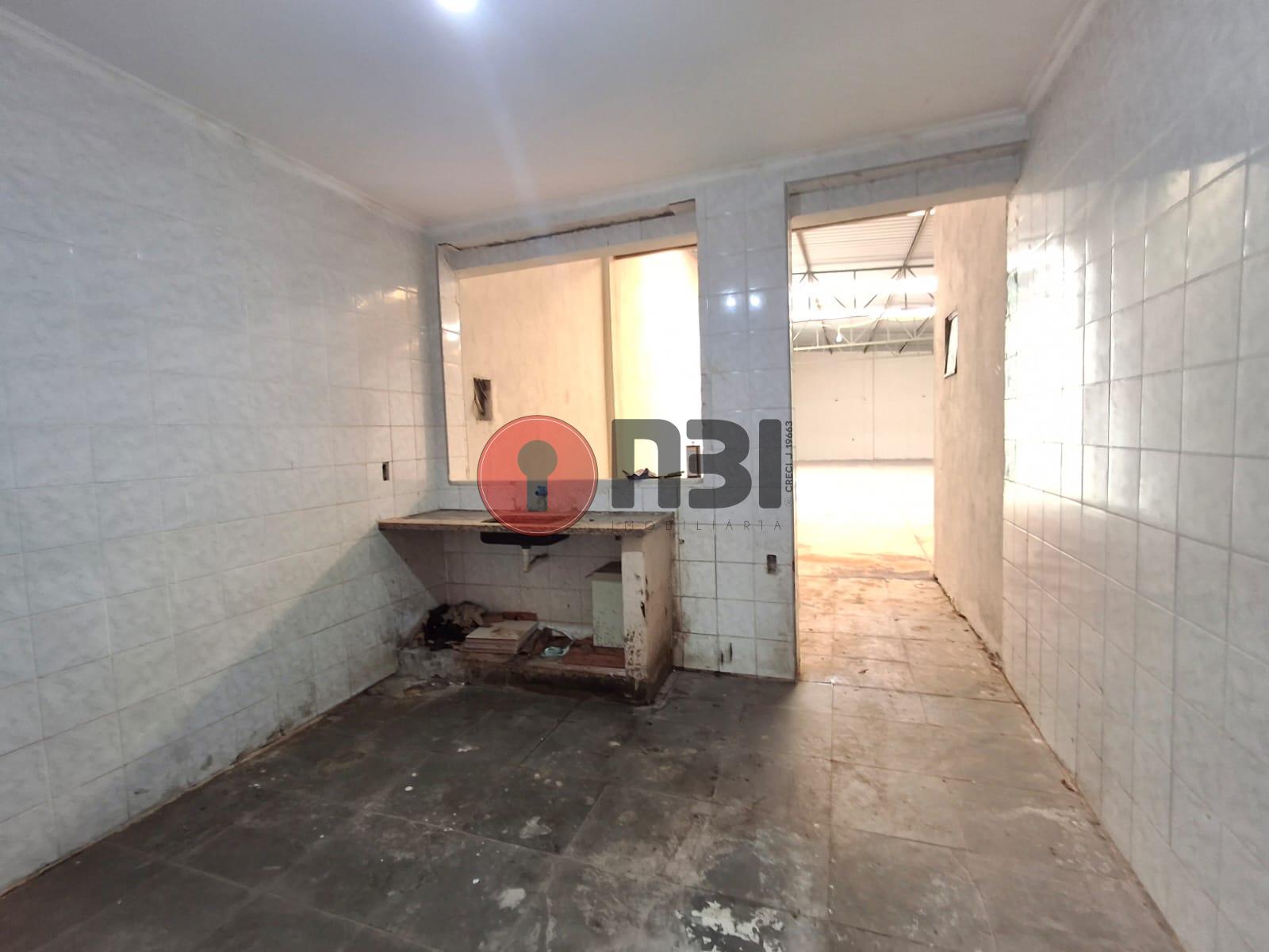 Galpão / Depósito / Armazém  para aluguel, 400m² — foto 7 de 8
